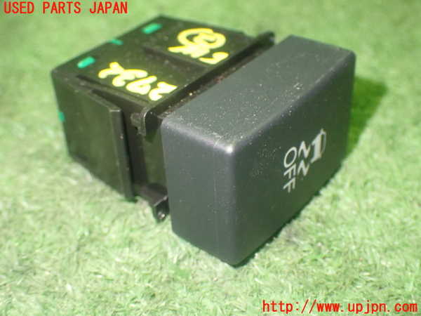 5UPJ-27326307]ステップワゴン スパーダ ハイブリッド(RP5)スイッチ2 VSC TRC OFF 中古_m0002.jpg