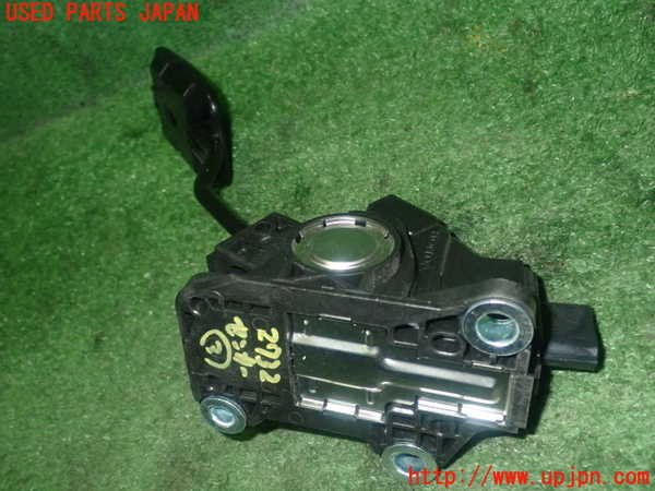 1UPJ-27326383]ステップワゴン スパーダ ハイブリッド(RP5)センサー3 アクセルペダル 中古_m0003.jpg