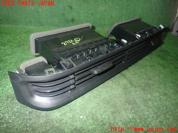 1UPJ-27327527]ステップワゴン スパーダ ハイブリッド(RP5)エアコン吹き出し口2 左 中古_m0002.jpg