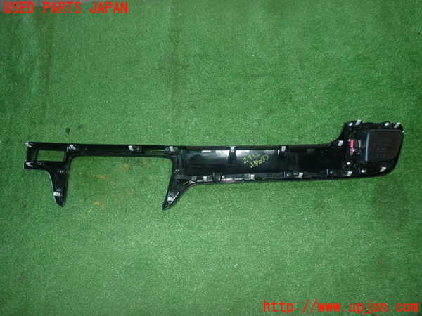 1UPJ-27327842]ステップワゴン スパーダ ハイブリッド(RP5)小物入れ2 中古_m0002.jpg