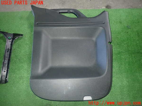 1UPJ-27321578]ステップワゴン スパーダ ハイブリッド(RP5)バックドア内張り 中古_m0004.jpg