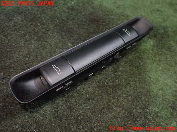 5UPJ-27336307]ポルシェ・911(99705)スイッチ2 (ボンネット・トランク) 中古_m0001.jpg