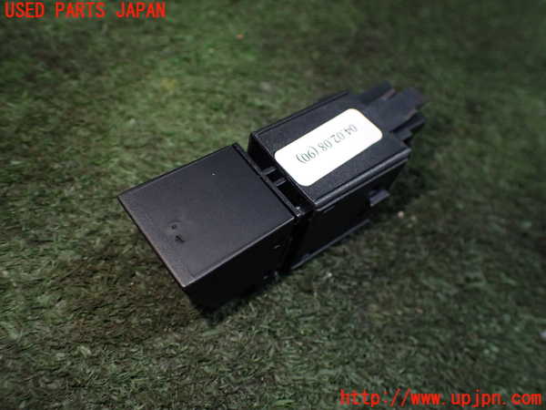 1UPJ-27336308]ポルシェ・911(99705)スイッチ3 (ドアロック) 中古_m0002.jpg