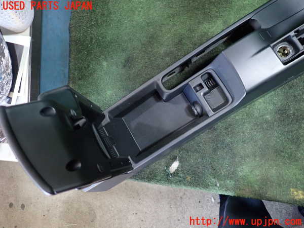 1UPJ-27337540]ポルシェ・911(99705)センターコンソール 中古_m0004.jpg