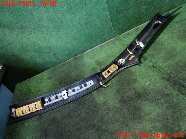1UPJ-27337660]ポルシェ・911(99705)左フロントピラートリム 中古_m0005.jpg