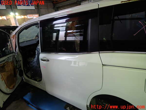 1UPJ-27341320]エスクァイアハイブリッド(ZWR80G)左後ドア AGC M2P3 中古_m0001.jpg