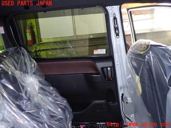 1UPJ-27341320]エスクァイアハイブリッド(ZWR80G)左後ドア AGC M2P3 中古_m0005.jpg
