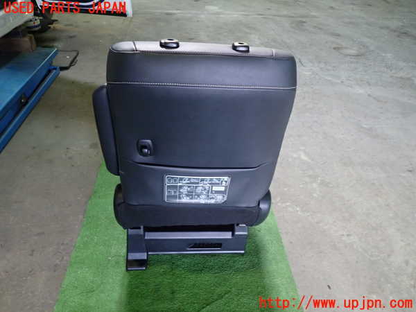 1UPJ-27347035]エスクァイアハイブリッド(ZWR80G)運転席シート 中古_m0004.jpg