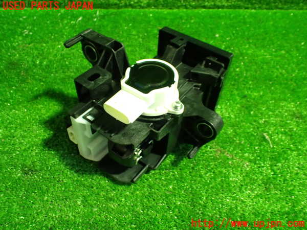 1UPJ-27347555]エスクァイアハイブリッド(ZWR80G)ATシフトレバー 中古_m0002.jpg