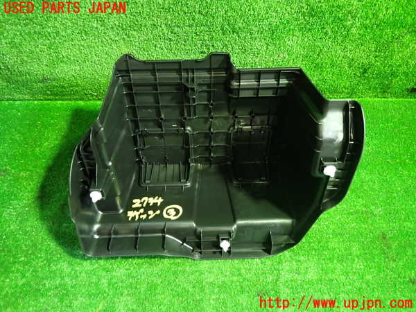 1UPJ-27347773]エスクァイアハイブリッド(ZWR80G)ラゲッジトレイ3 中古_m0003.jpg