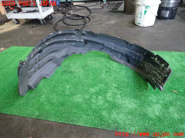 2UPJ-27351092]アウトランダーPHEV(GG2W)左前フェンダーライナー 中古_m0001.jpg