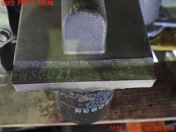 2UPJ-27352010]アウトランダーPHEV(GG2W)エンジン 4B11-S61-Y61 4WD 中古_m0004.jpg