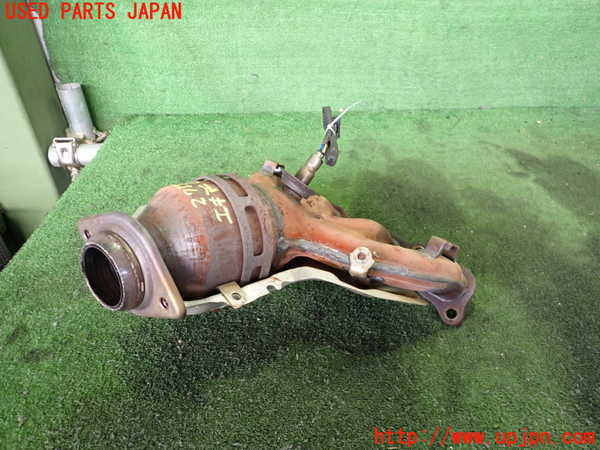 2UPJ-27352041]アウトランダーPHEV(GG2W)エキマニ1 (触媒 マニバーター) 中古_m0001.jpg
