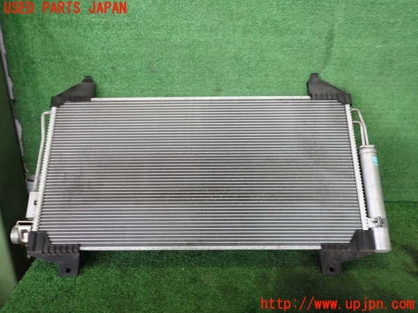 2UPJ-27356031]アウトランダーPHEV(GG2W)エアコンコンデンサー1 中古_m0002.jpg