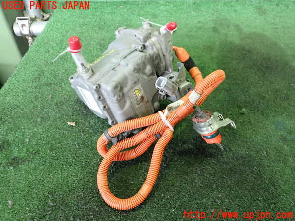 2UPJ-27356025]アウトランダーPHEV(GG2W)エアコンコンプレッサー 中古_m0001.jpg