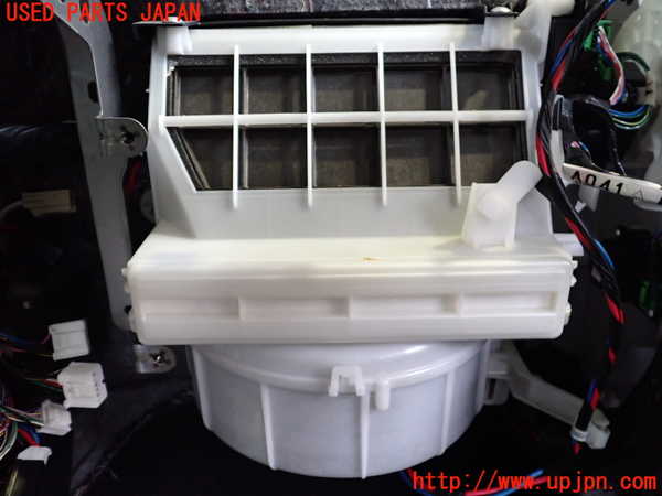 2UPJ-27356081]アウトランダーPHEV(GG2W)エバポレーター1 中古_m0003.jpg