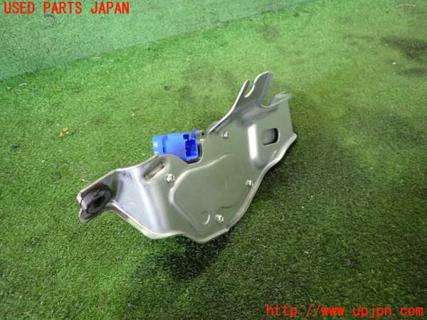 2UPJ-27356775]アウトランダーPHEV(GG2W)リアワイパーモーター 中古_m0002.jpg