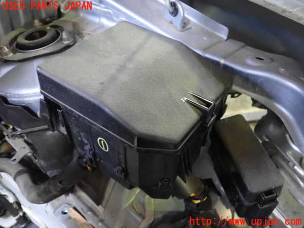 2UPJ-27356741]アウトランダーPHEV(GG2W)ヒューズボックス1 中古_m0001.jpg