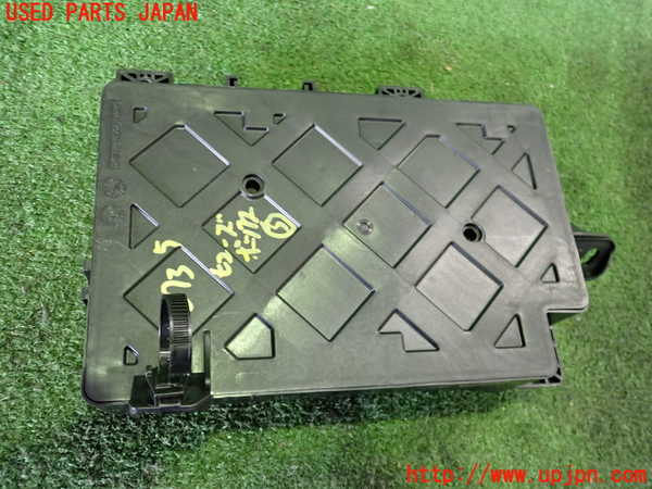 2UPJ-27356743]アウトランダーPHEV(GG2W)ヒューズボックス3 中古_m0003.jpg