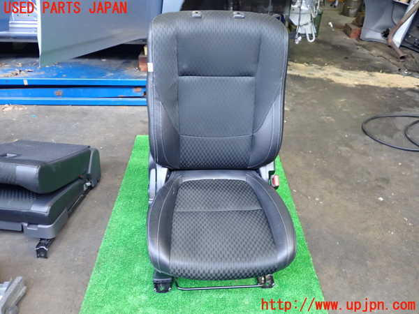 2UPJ-27357035]アウトランダーPHEV(GG2W)運転席シート 中古_m0001.jpg