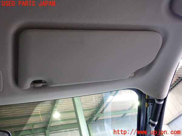 2UPJ-27357625]アウトランダーPHEV(GG2W)室内サンバイザー右側 中古_m0001.jpg