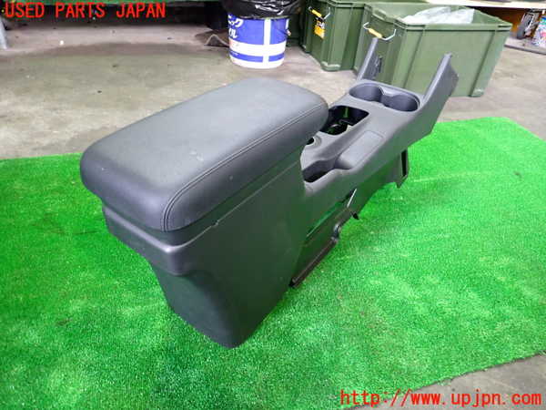 2UPJ-27357540]アウトランダーPHEV(GG2W)センターコンソール 中古_m0002.jpg