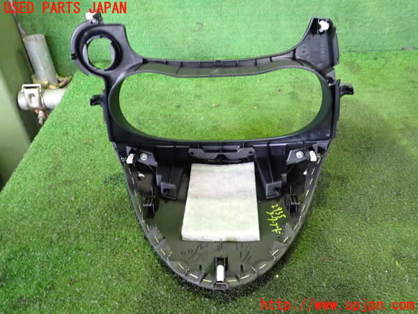 2UPJ-27357510]アウトランダーPHEV(GG2W)メーターフード 中古_m0003.jpg