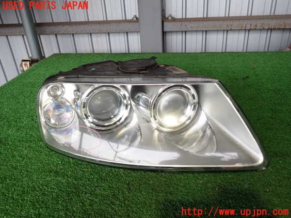 2UPJ-27371130]VW トゥアレグ(7LBMVA)右ヘッドライト HID 中古_m0001.jpg
