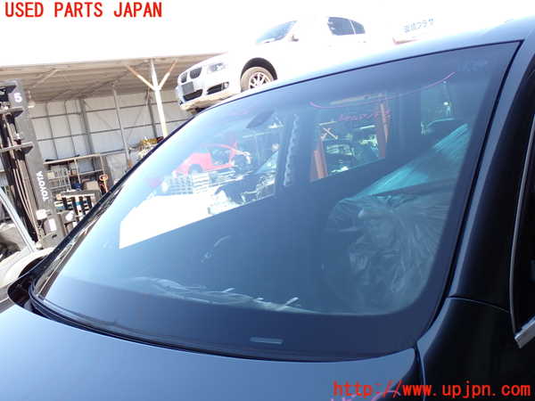 2UPJ-27371195]VW トゥアレグ(7LBMVA)フロントガラス (43R-00168) 中古_m0003.jpg