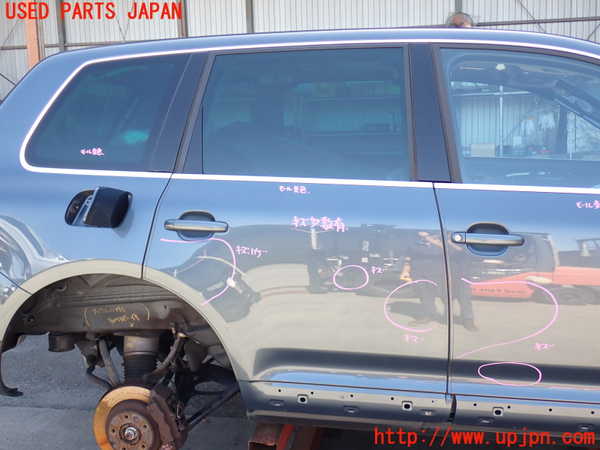 2UPJ-27371290]VW トゥアレグ(7LBMVA)右後ドア (43R-000023) 中古_m0001.jpg