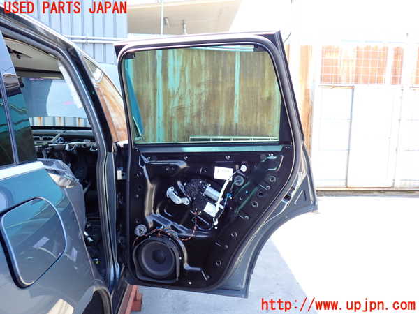 2UPJ-27371290]VW トゥアレグ(7LBMVA)右後ドア (43R-000023) 中古_m0005.jpg