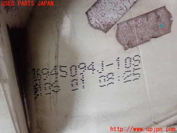 2UPJ-27371550]VW トゥアレグ(7LBMVA)右リアフィニッシャー 中古_m0003.jpg