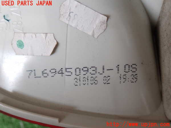2UPJ-27371552]VW トゥアレグ(7LBMVA)左リアフィニッシャー 中古_m0003.jpg