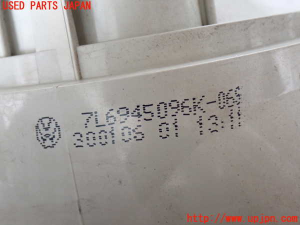 2UPJ-27371530]VW トゥアレグ(7LBMVA)右テールランプ 中古_m0003.jpg