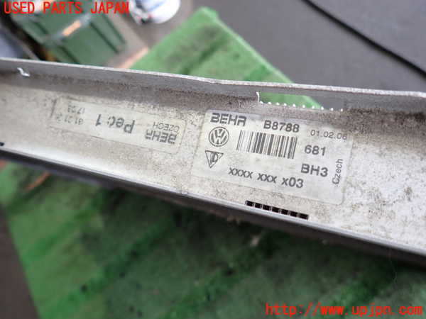 2UPJ-27372321]VW トゥアレグ(7LBMVA)ラジエーター1 中古_m0003.jpg