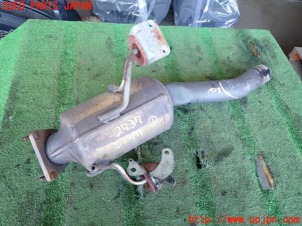 2UPJ-27372661]VW トゥアレグ(7LBMVA)触媒1 中古_m0001.jpg