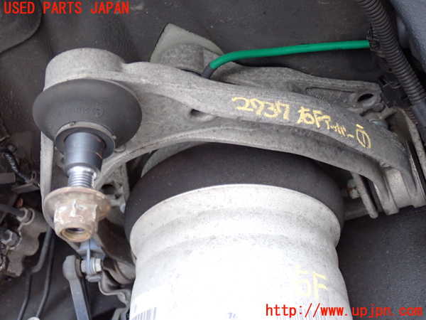 2UPJ-27375126]VW トゥアレグ(7LBMVA)右フロントアッパーアーム1 中古_m0001.jpg