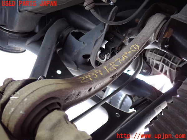 2UPJ-27375156]VW トゥアレグ(7LBMVA)左リアアッパーアーム1 中古_m0001.jpg