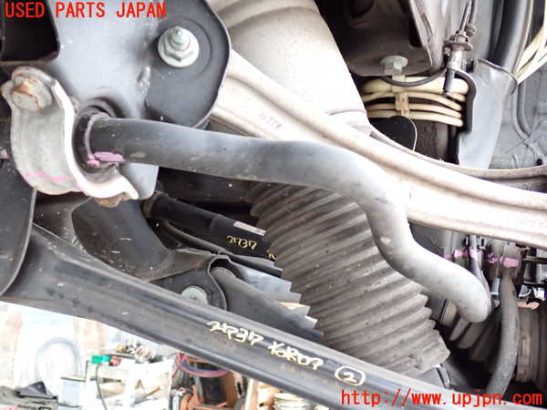 2UPJ-27375445]VW トゥアレグ(7LBMVA)リアスタビライザー 中古_m0002.jpg