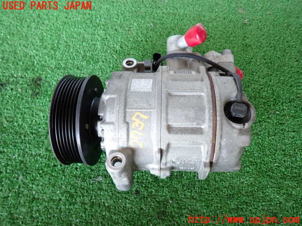 2UPJ-27376025]VW トゥアレグ(7LBMVA)エアコンコンプレッサー 中古_m0001.jpg