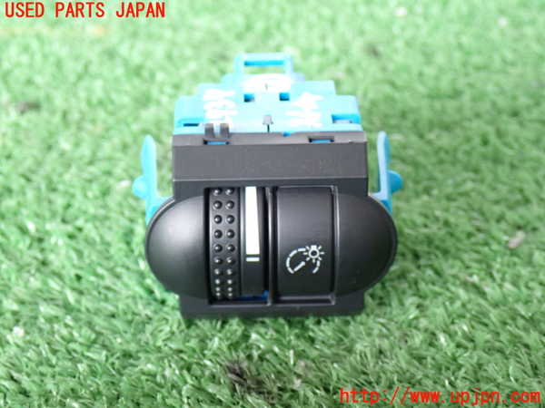 2UPJ-27376306]VW トゥアレグ(7LBMVA)スイッチ1 (照度調整) 中古_m0001.jpg