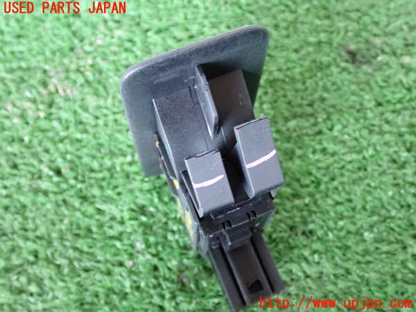 2UPJ-27376245]VW トゥアレグ(7LBMVA)左前パワーウィンドウスイッチ 中古_m0002.jpg