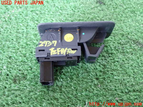 2UPJ-27376245]VW トゥアレグ(7LBMVA)左前パワーウィンドウスイッチ 中古_m0003.jpg