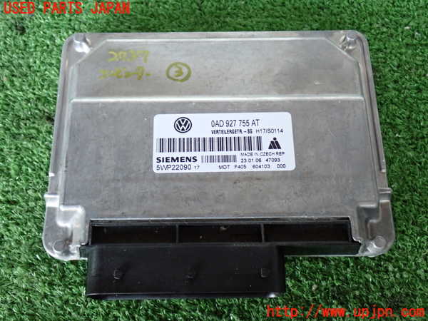 2UPJ-27376148]VW トゥアレグ(7LBMVA)コンピューター3 中古_m0001.jpg