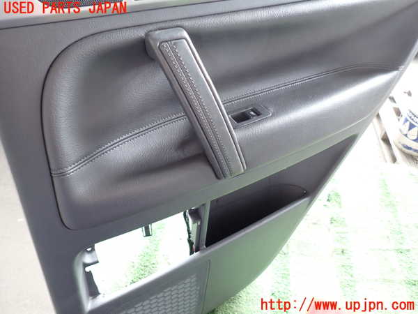 2UPJ-27371294]VW トゥアレグ(7LBMVA)右後ドア内張り 【ジャンク品】 中古_m0003.jpg