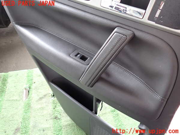 2UPJ-27371324]VW トゥアレグ(7LBMVA)左後ドア内張り 【ジャンク品】 中古_m0002.jpg