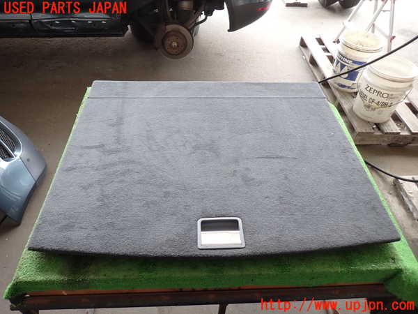 2UPJ-27377771]VW トゥアレグ(7LBMVA)ラゲッジトレイ1 中古_m0001.jpg