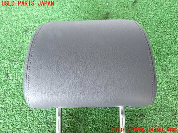 2UPJ-27377070]VW トゥアレグ(7LBMVA)助手席ヘッドレスト 中古_m0001.jpg