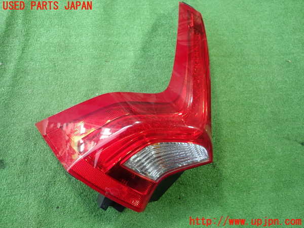 1UPJ-27401536]ボルボ・V60(FD4204T)左テールランプ 31395928 中古_m0001.jpg