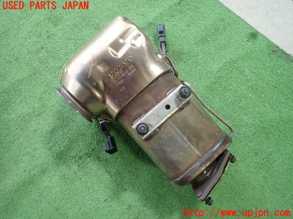 1UPJ-27402661]ボルボ・V60(FD4204T)触媒1 中古_m0002.jpg